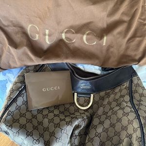 Gucci D Ring Hobo 100% Authentic with dust bags and tag.